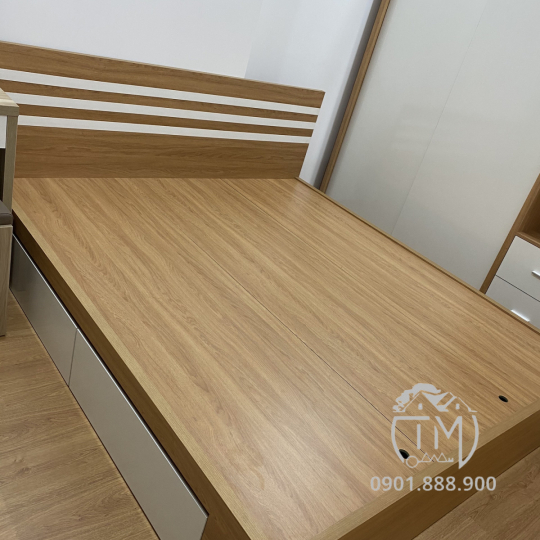 Giường Gỗ Công Nghiệp TM02
