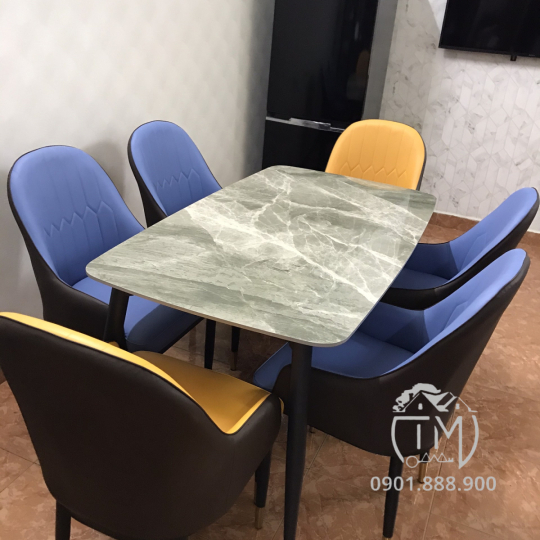 Bàn Ăn TM55