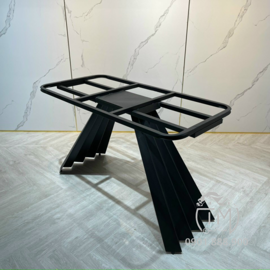 Bàn Ăn Chân Sắt TM06