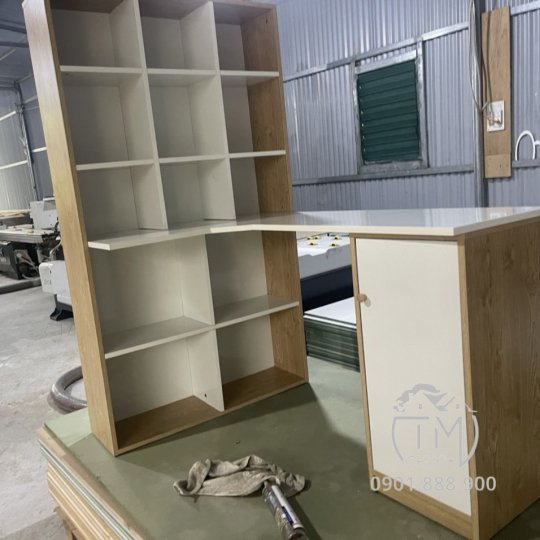 Bàn Học Sinh Trẻ Em TM18